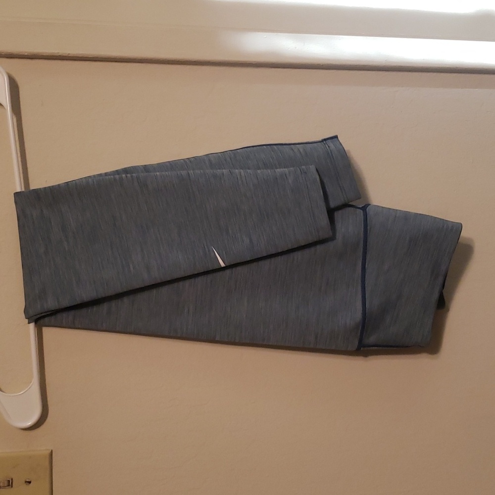 Women's Nike Dri Fit blue Leggings size medium